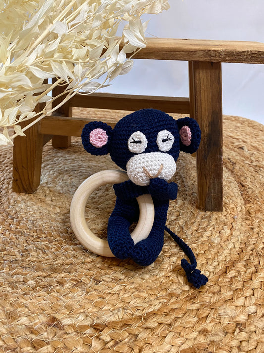 Animal Crochet fait main 100% Coton attaché a un anneau de dentition